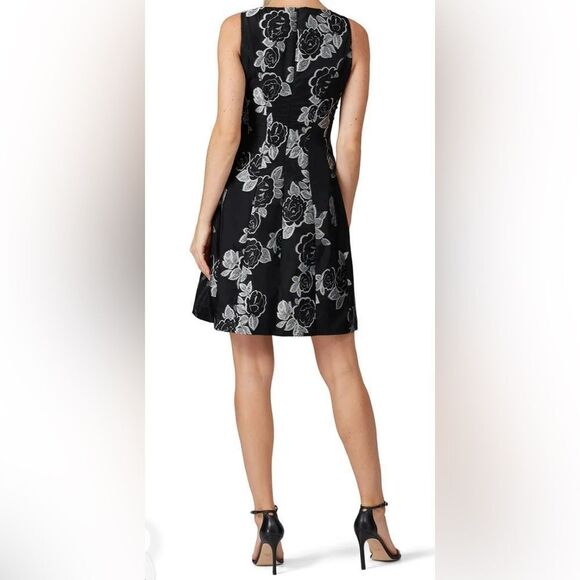 Prabal Gurung Black Floral Jacquard Flare Dress Size 8 - Picture 3 of 9